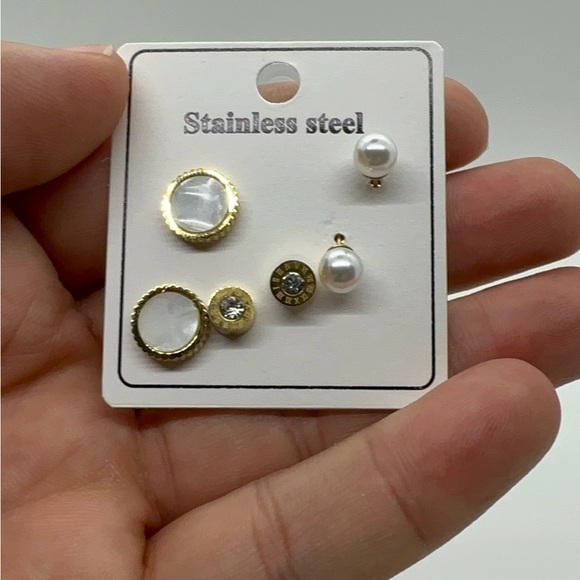 Stud Earring Set - Picture 3 of 3